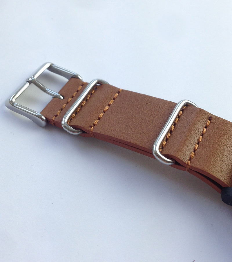 cognacfarbenes NATO Uhrenarmband aus Leder